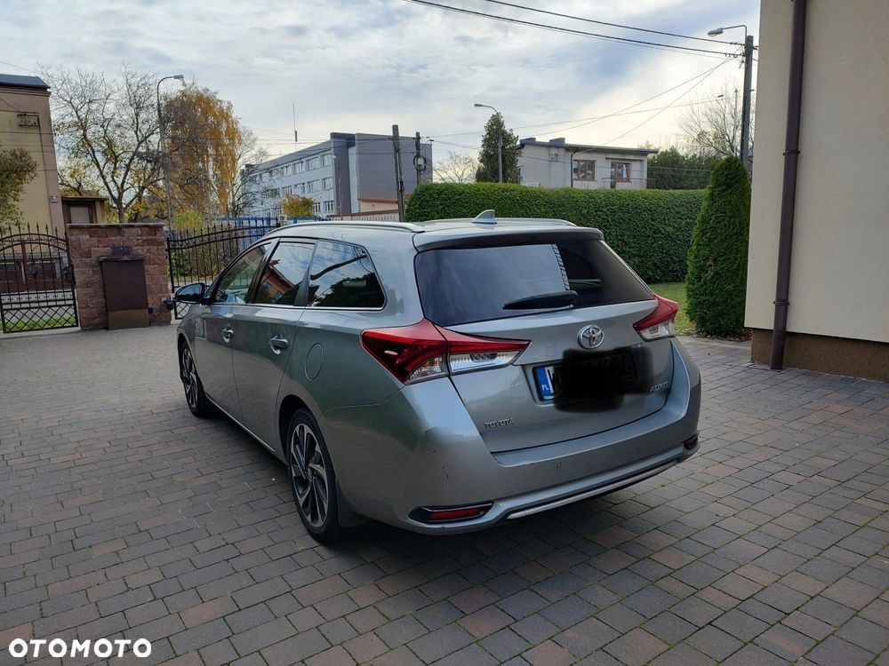 Toyota Auris 1.6 Comfort - 5