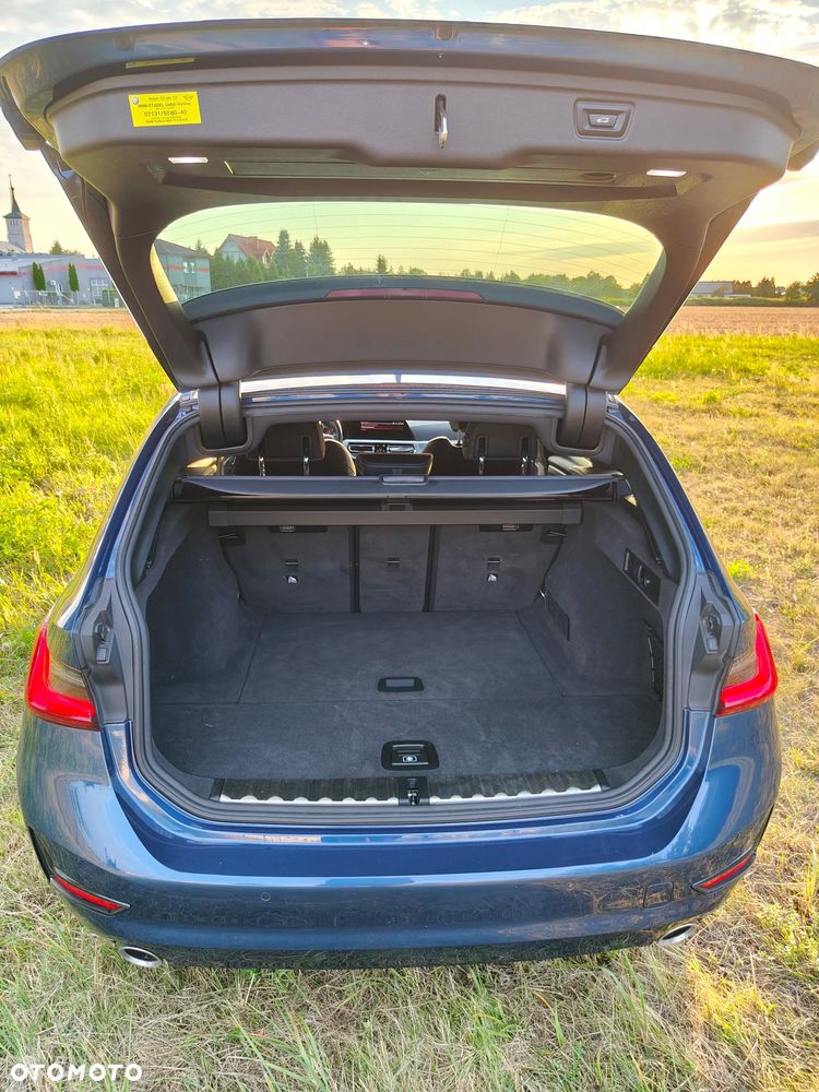 BMW Seria 3 320d MHEV Advantage - 25