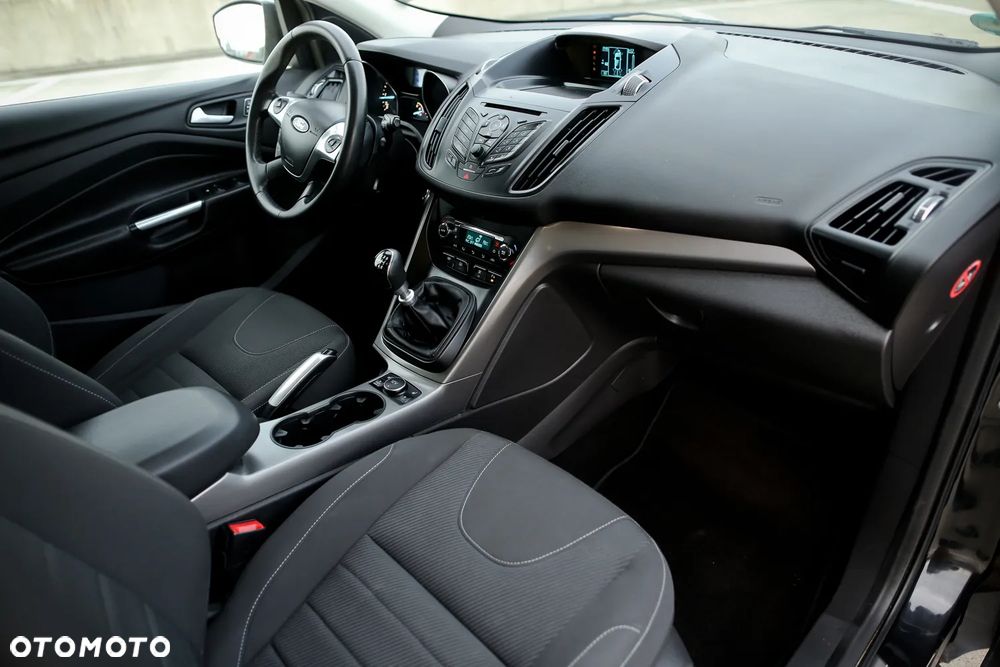 Ford Kuga 2.0 TDCi 2x4 SYNC - 24