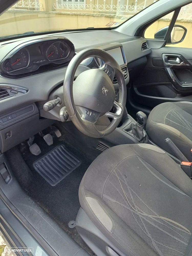 Peugeot 208 1.0 VTi Active - 10
