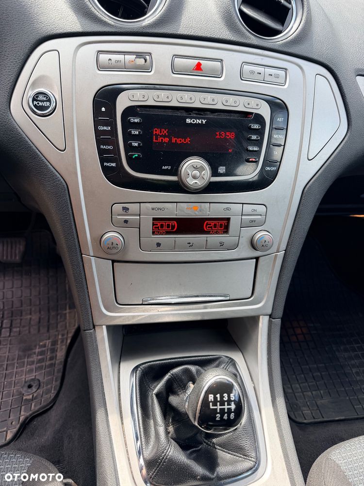Ford Mondeo 2.0 TDCi Titanium - 18