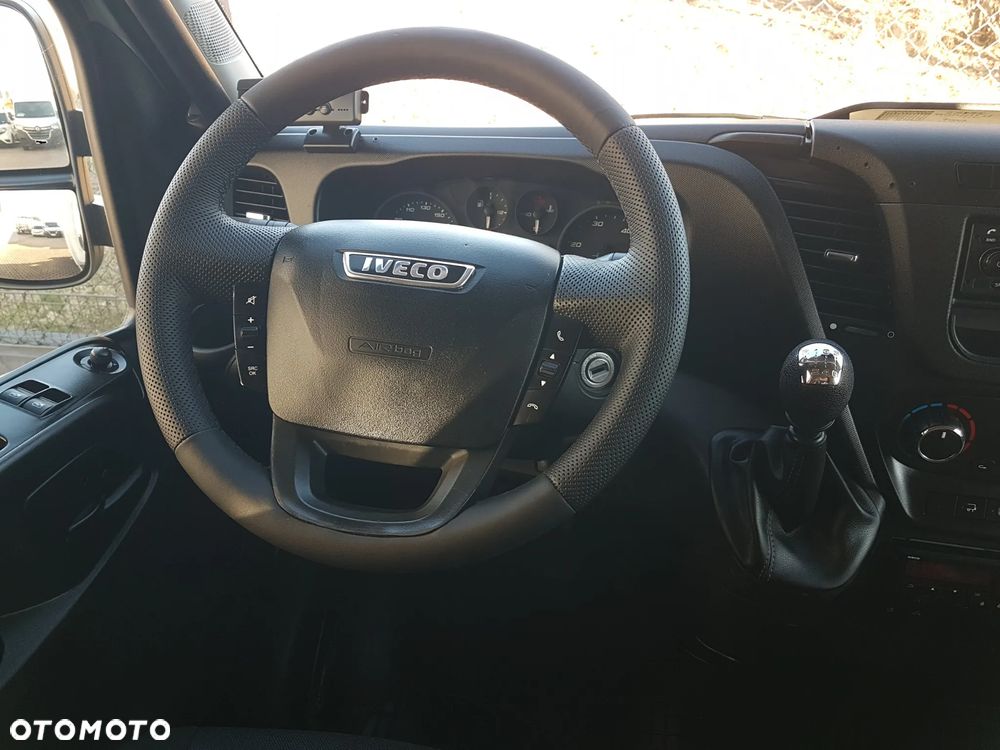 Iveco DAILY 72-180 WINDA 8EP CHŁODNIA AGREGAT IZOTERMA 4,21x2,09x2,10 GRZANIE THERMO KING V-500 MAX DMC 7,2 TONY - 29