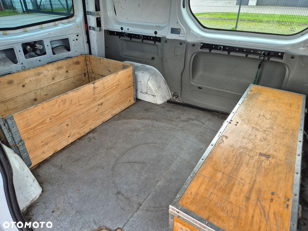 Renault Trafic - 20