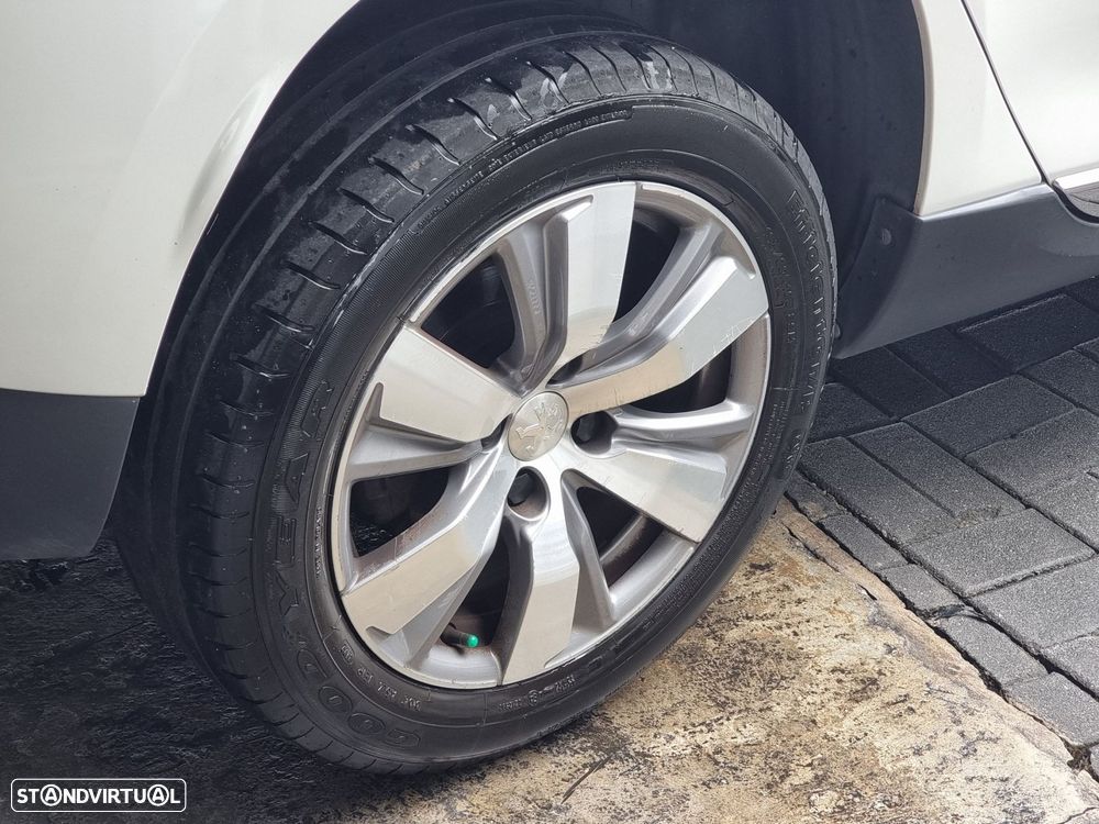 Peugeot 2008 1.6 BlueHDi Allure - 20