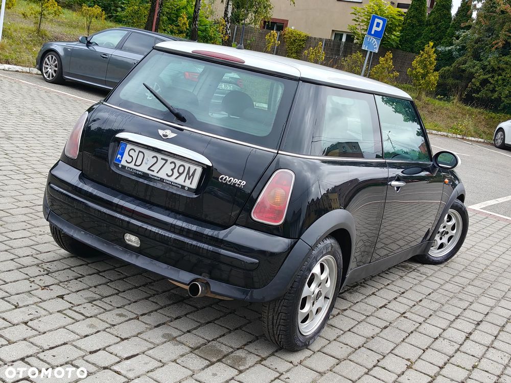MINI Cooper Standard - 3