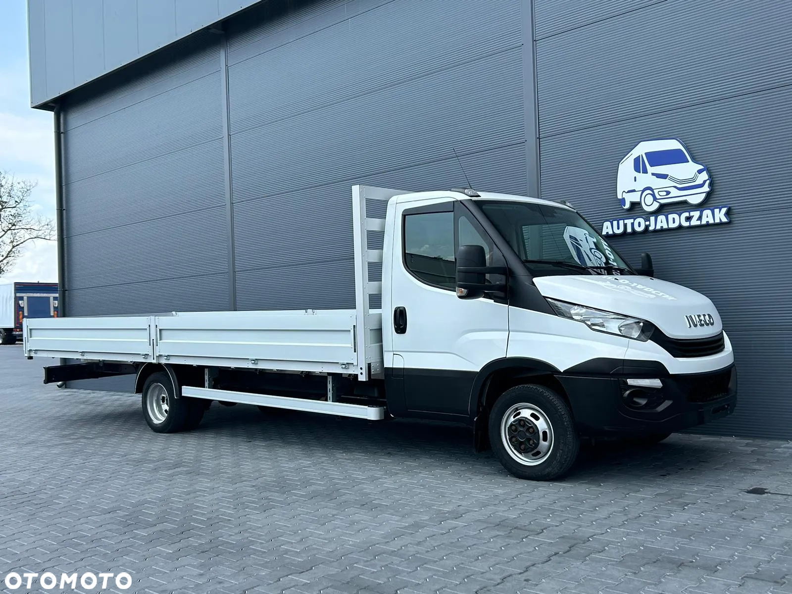 Iveco Daily 50C18 35C18 3.0 HPI Skrzynia 6,2m **KLIMA**NAVI**NA BLIŹNIAKACH**Wzmocniony**Niski przebieg** - 2