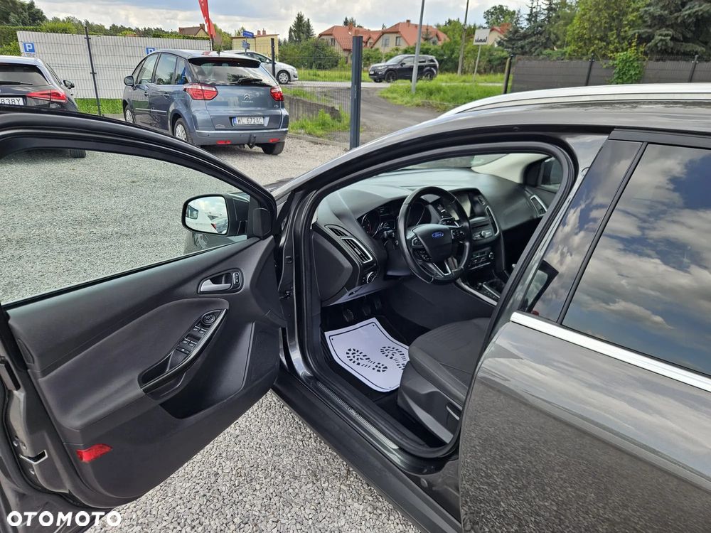 Ford Focus 1.5 TDCi DPF Start-Stopp-System Titanium - 14
