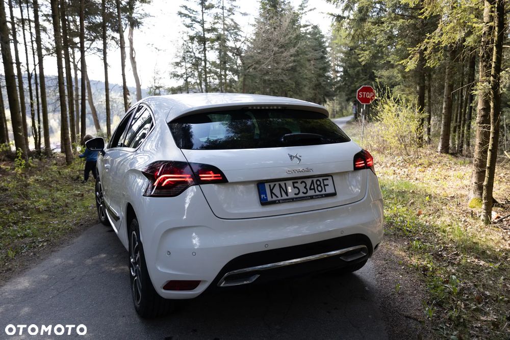 Citroën DS4 1.6 HDi SoChic - 4