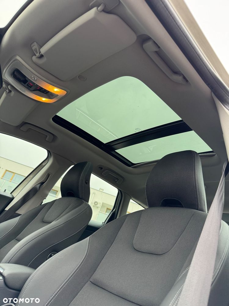 Volvo XC 60 D4 AWD Momentum - 16