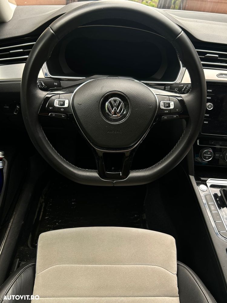Volkswagen Passat 2.0 TDI SCR DSG Highline - 10