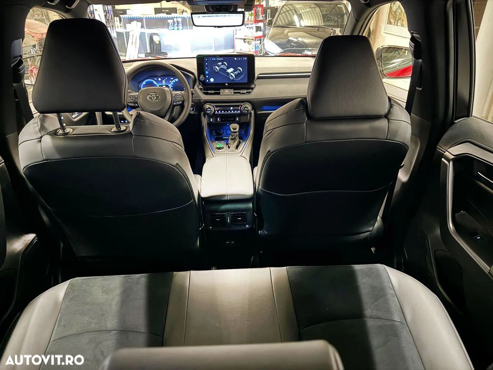 Toyota RAV4 - 9