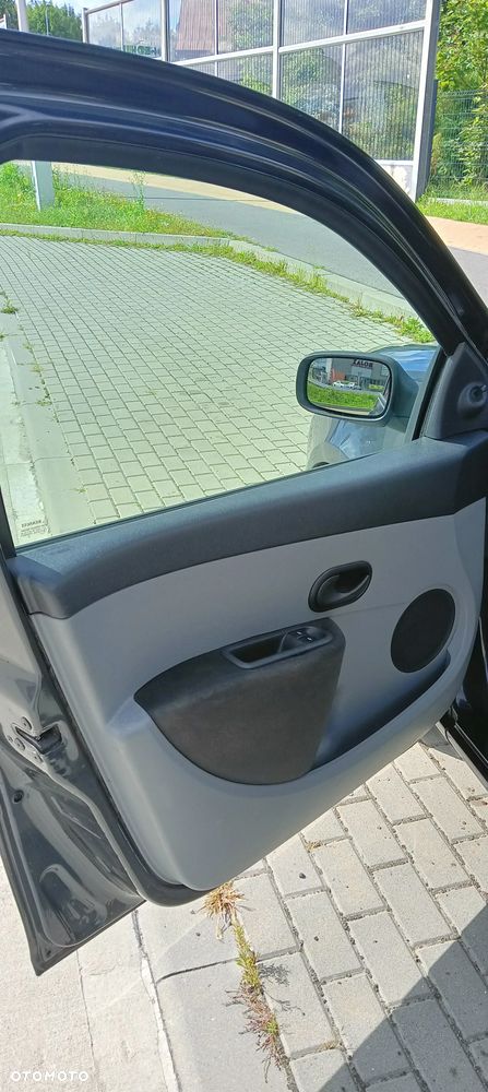 Renault Clio - 21