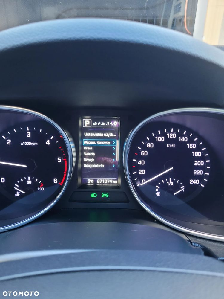 Hyundai Santa Fe 2.0 CRDi Premium 4WD - 22