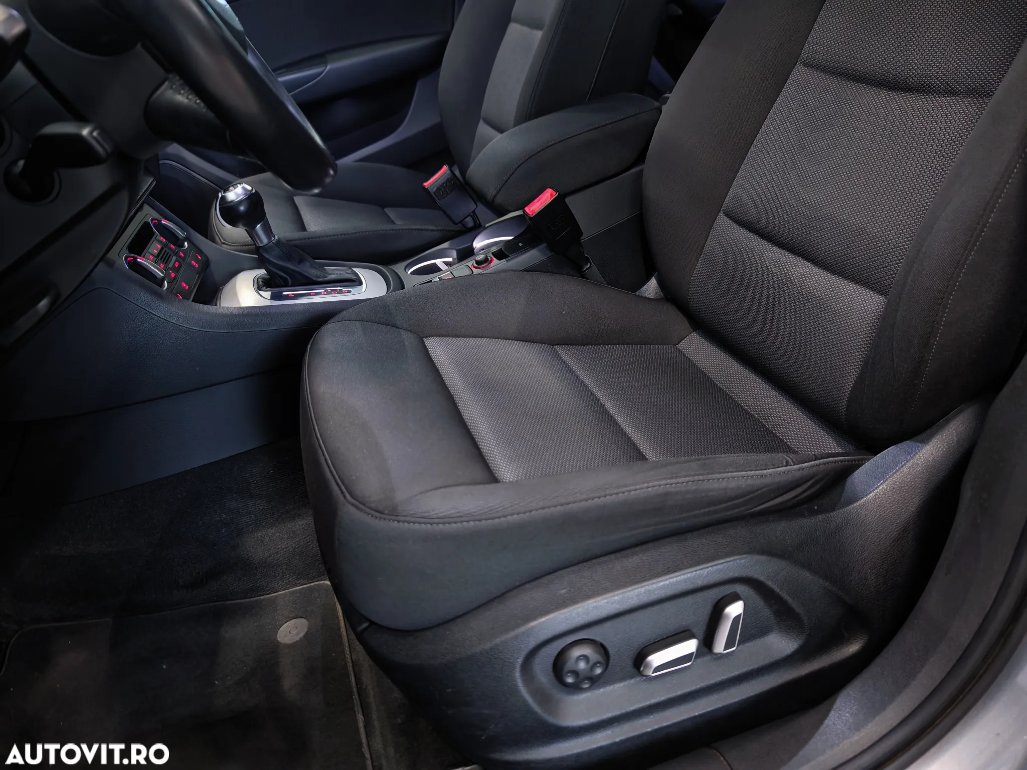 Audi Q3 2.0 35 TDI S tronic - 23