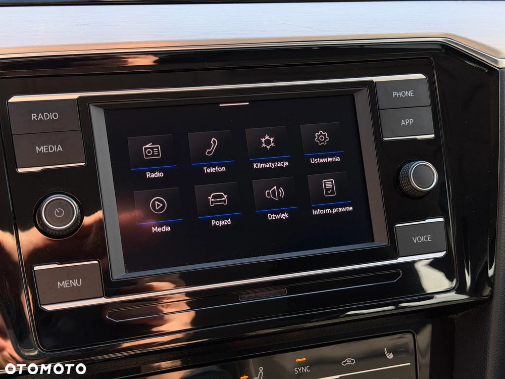 Volkswagen Passat 2.0 TDI EVO Elegance - 29