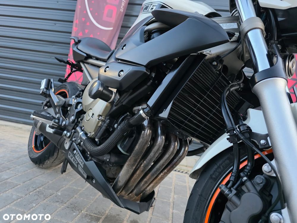 Yamaha XJ - 24