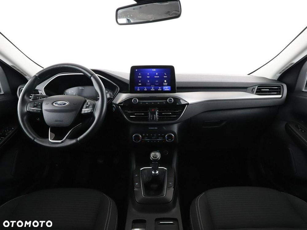 Ford Kuga 2.0 TDCi 2x4 Titanium - 16