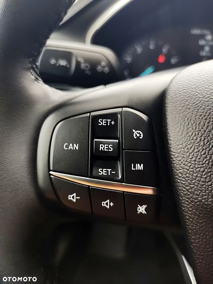 Ford Focus 1.0 EcoBoost Titanium X - 26