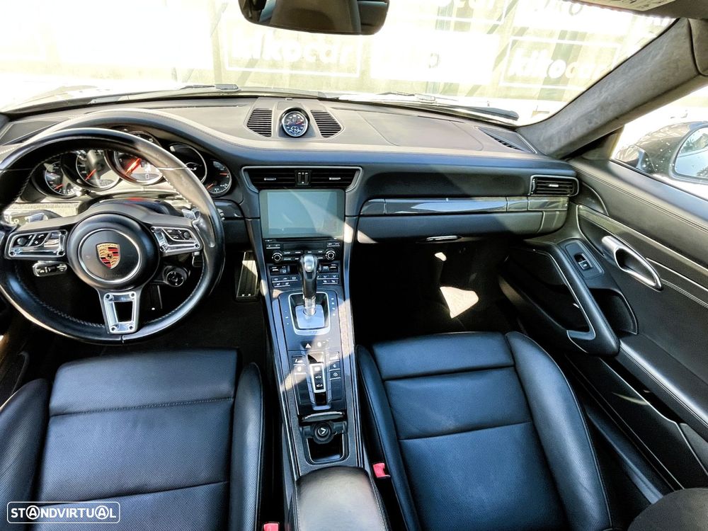 Porsche 911 (991) Turbo S PDK - 27