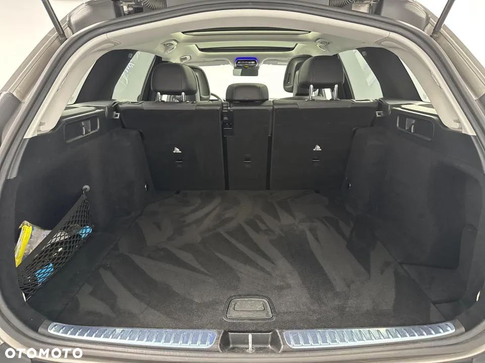 Mercedes-Benz Klasa C ver-220-d-mhev-4--matic-all--terrain-avantgarde - 23