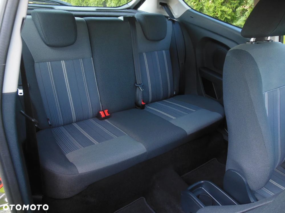 Ford Fiesta 1.25 Champions Edition - 23