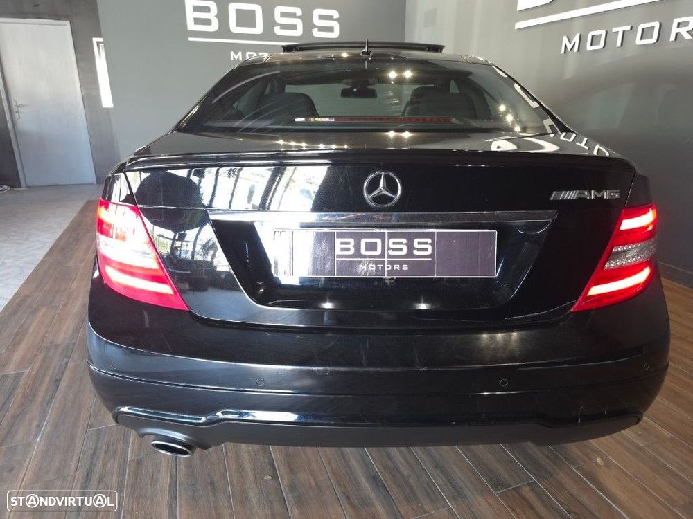 Mercedes-Benz C 220 - 12