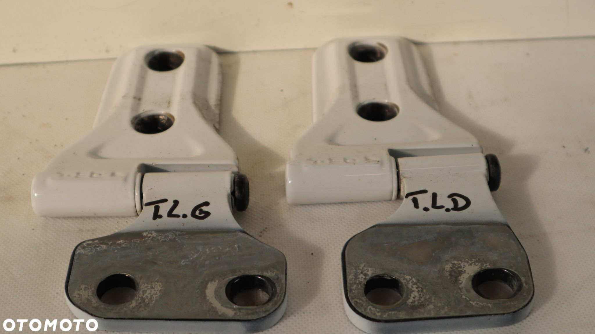 JEEP WRANGLER JL 18- ZAWIASY DRZWI LEWYCH TYŁ 68297677AC,  68297679AC - 2