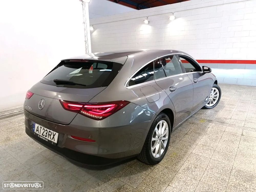 Mercedes-Benz CLA 250 e Shooting Brake Style Plus - 3