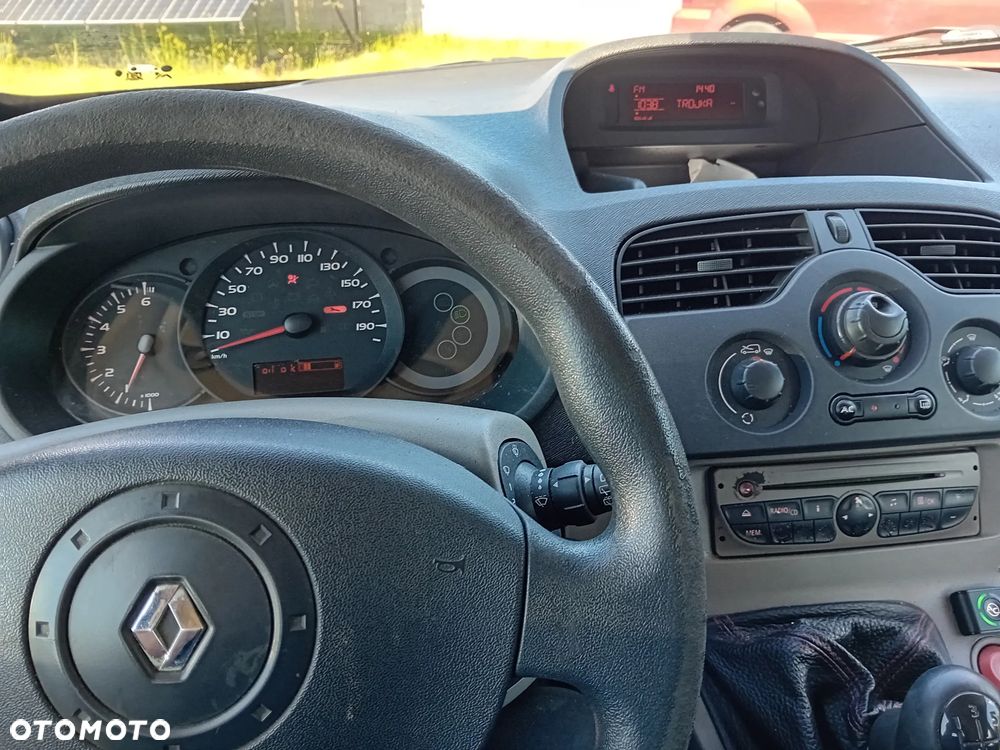Renault Kangoo 1.6 8V Helios - 6