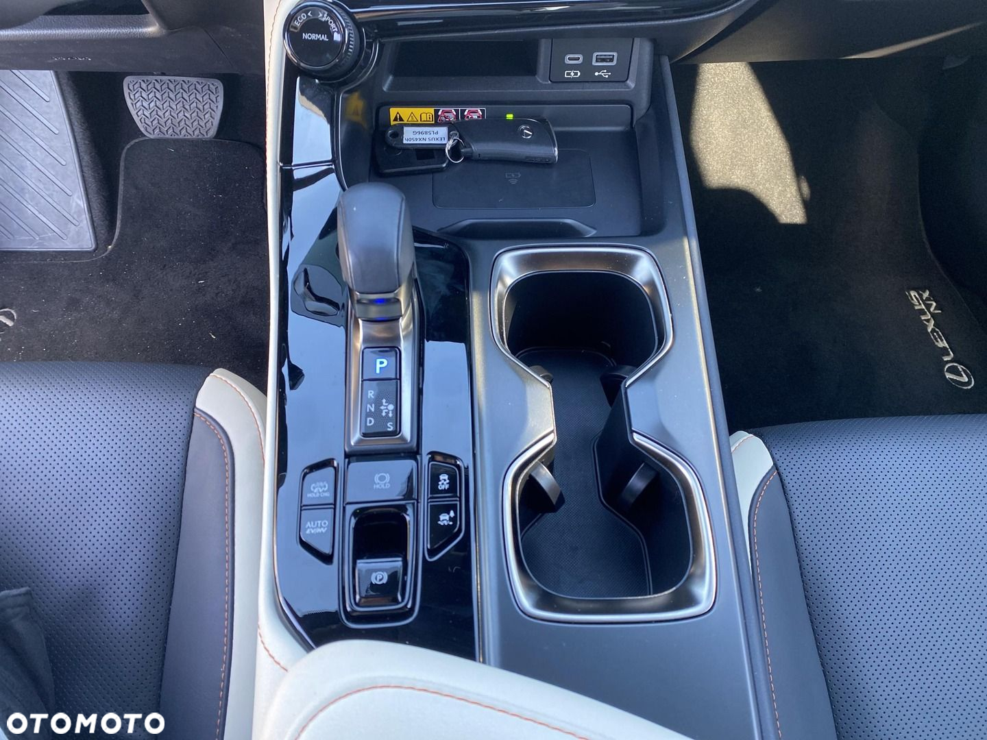 Lexus NX - 22