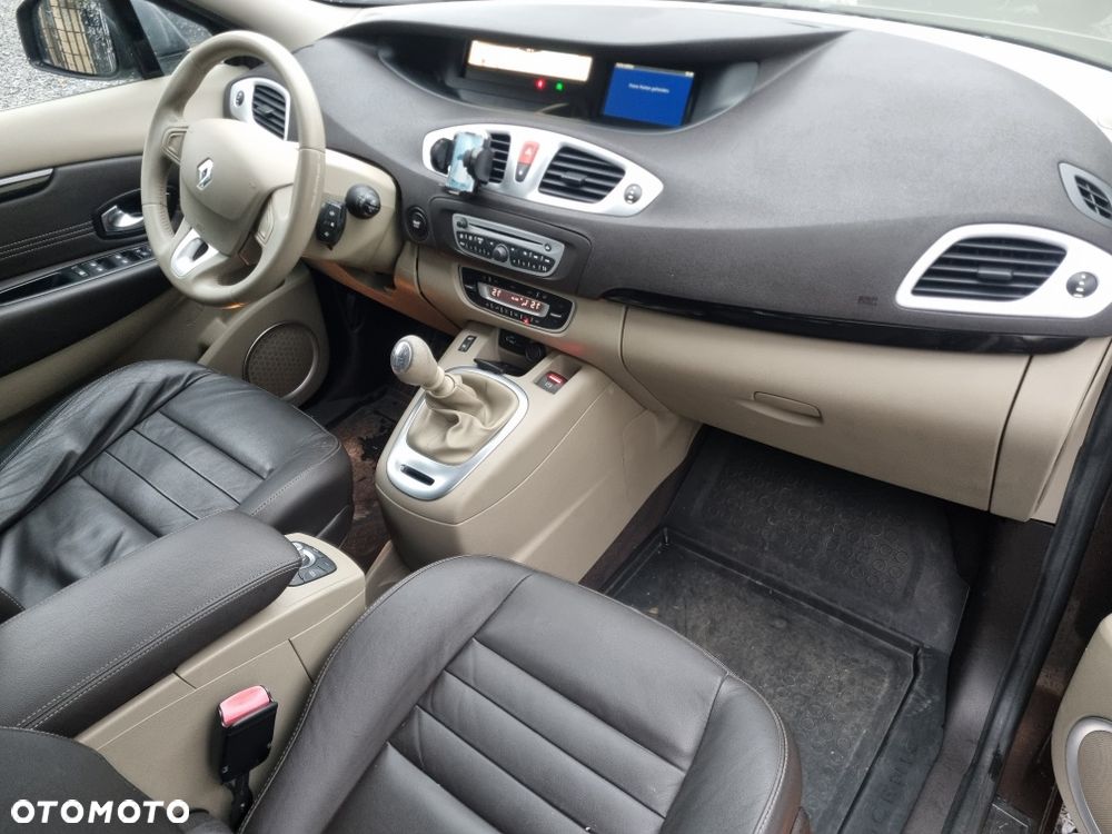 Renault Scenic - 10