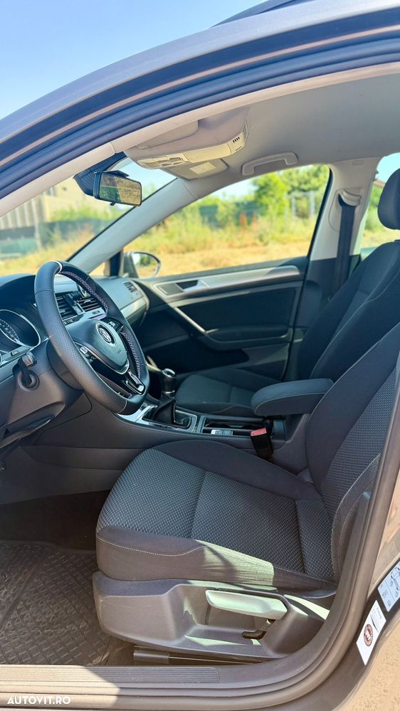 Volkswagen Golf 1.6 TDI Trendline - 8
