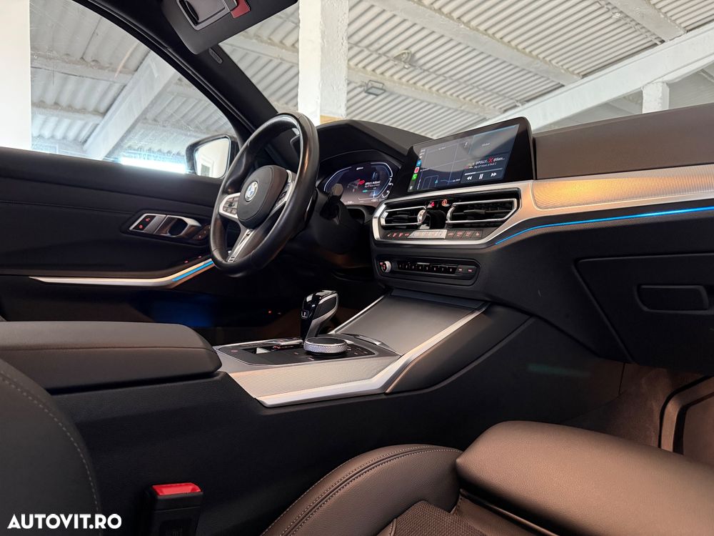 BMW Seria 3 320e Touring Aut. M Sport - 34