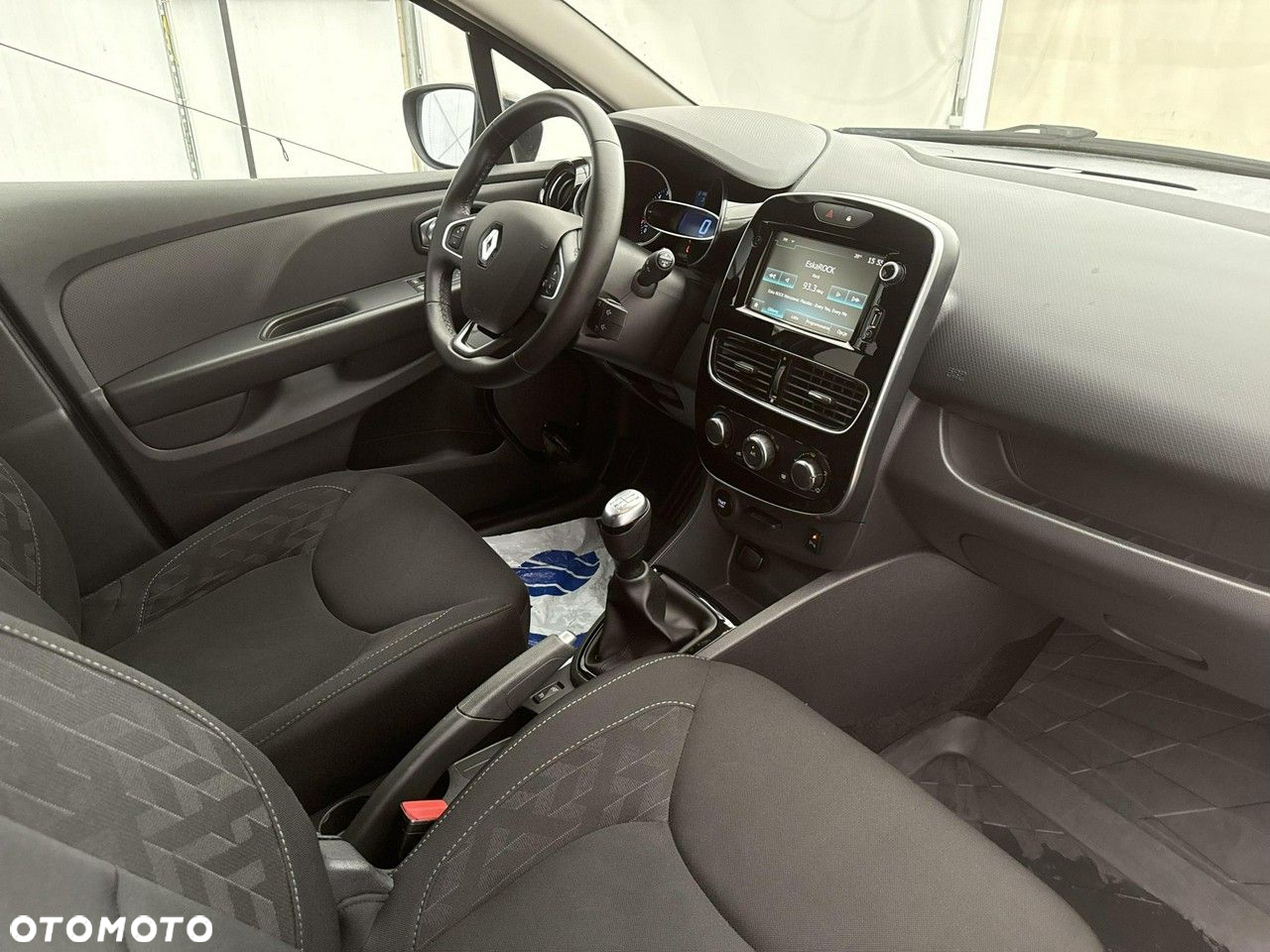 Renault Clio - 21