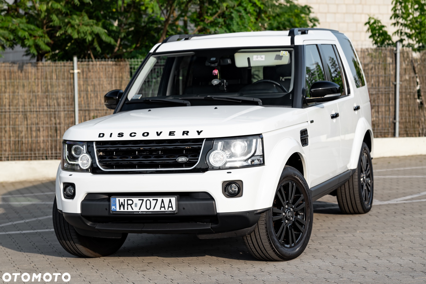 Land Rover Discovery SD V6 HSE - 4
