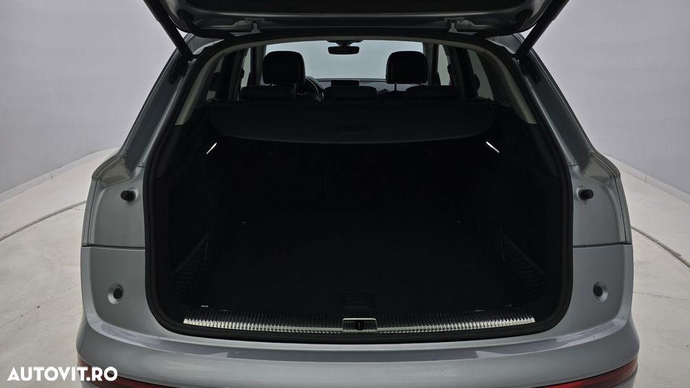 Audi Q5 2.0 40 TDI quattro S tronic Sport - 25