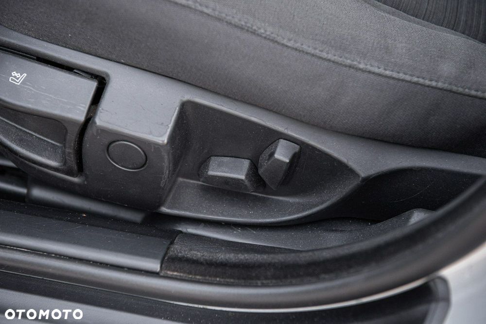 BMW Seria 5 520d Edition Fleet - 23