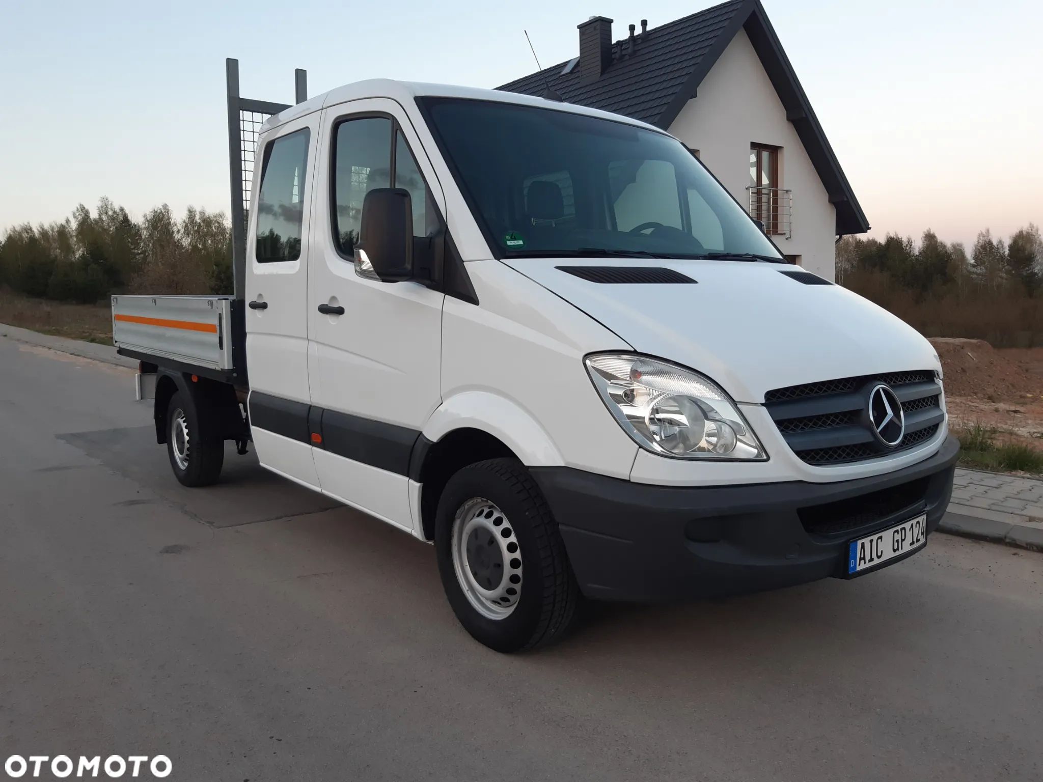 Mercedes-Benz Sprinter - 1