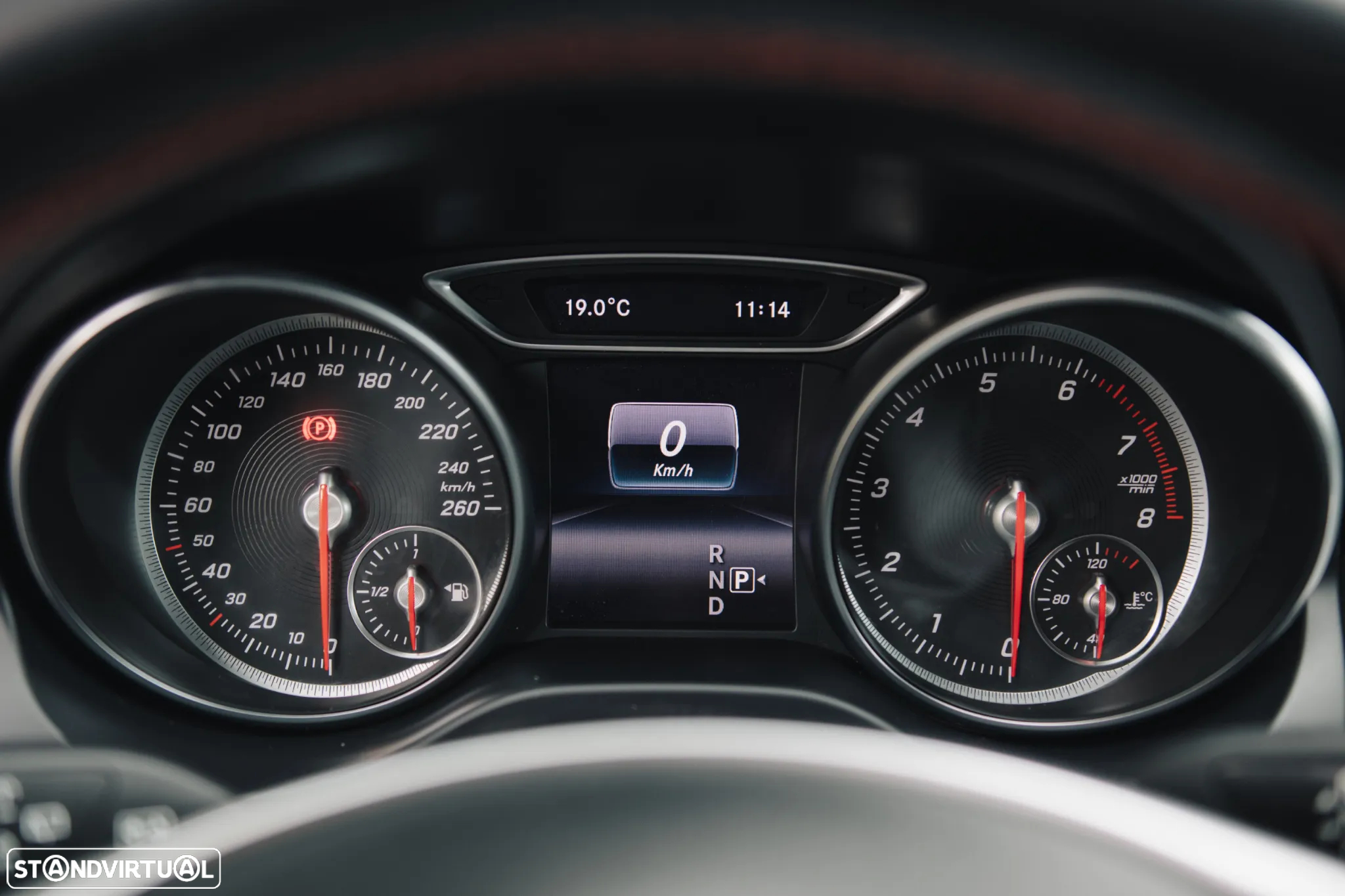 Mercedes-Benz CLA 180 7G-DCT AMG Line - 18