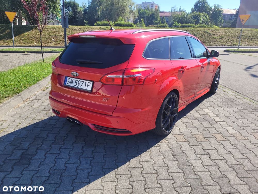 Ford Focus 2.0 EcoBoost ST - 4