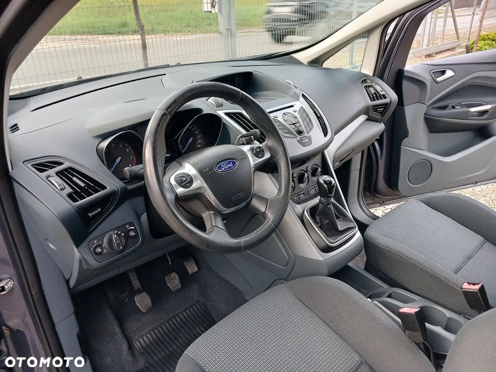 Ford Grand C-MAX - 10