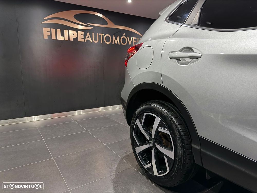 Nissan Qashqai 1.5 dCi N-Connecta - 32