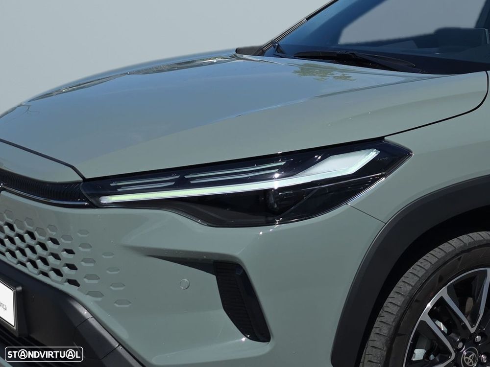 Toyota Corolla Cross 1.8 Hybrid Luxury - 4