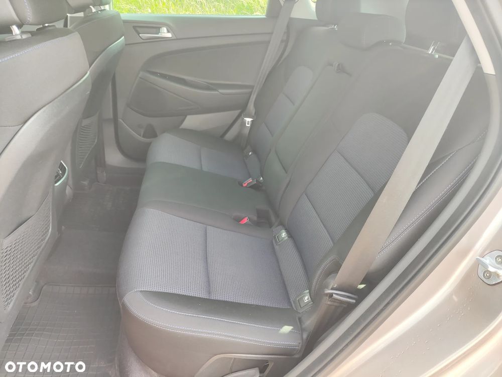 Hyundai Tucson 1.7 CRDI BlueDrive Style 2WD DCT - 9
