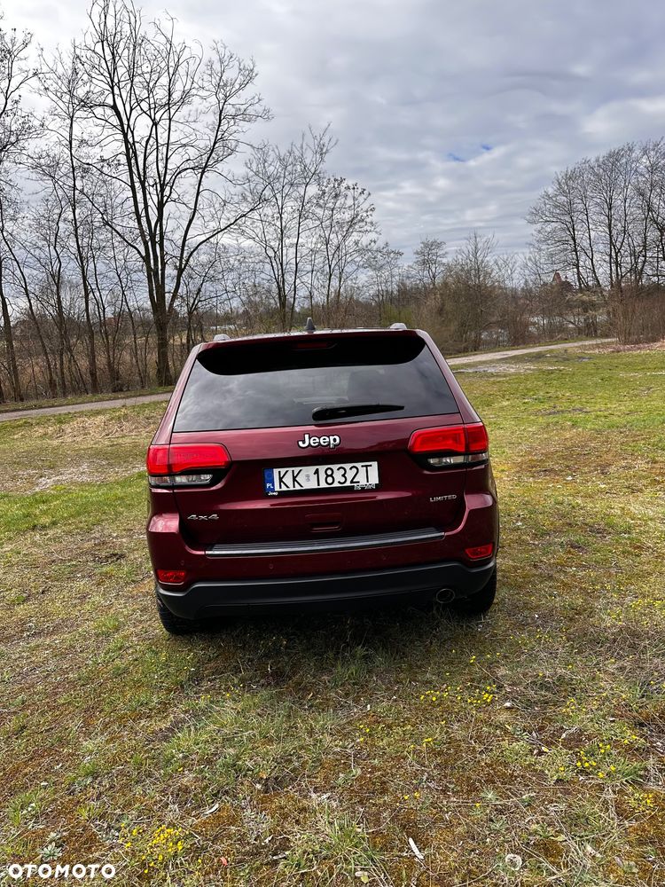 Jeep Grand Cherokee - 21