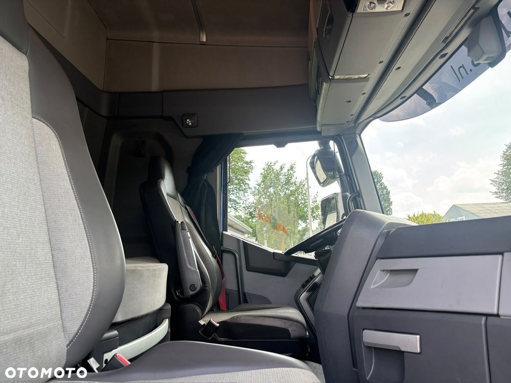 Renault T440 13litrowy Volvo ! 550000km! - 12