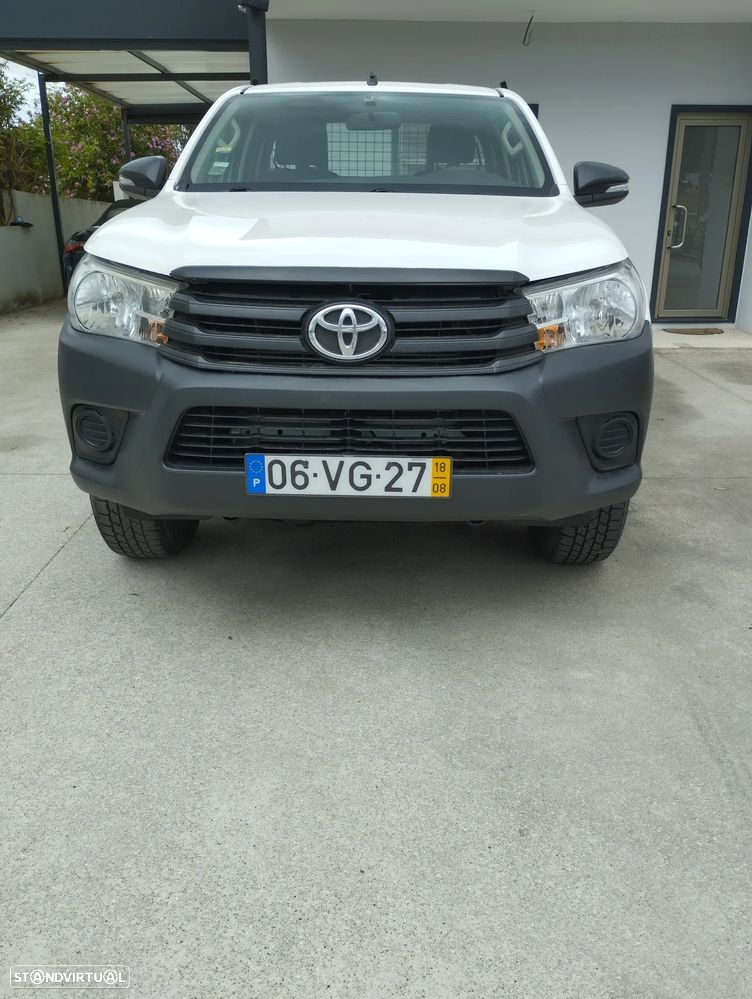 Toyota Hilux 2.4 D-4D 4WD CD CM - 4