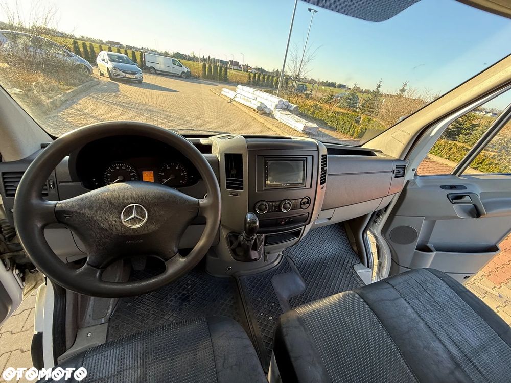 Mercedes-Benz Sprinter - 10
