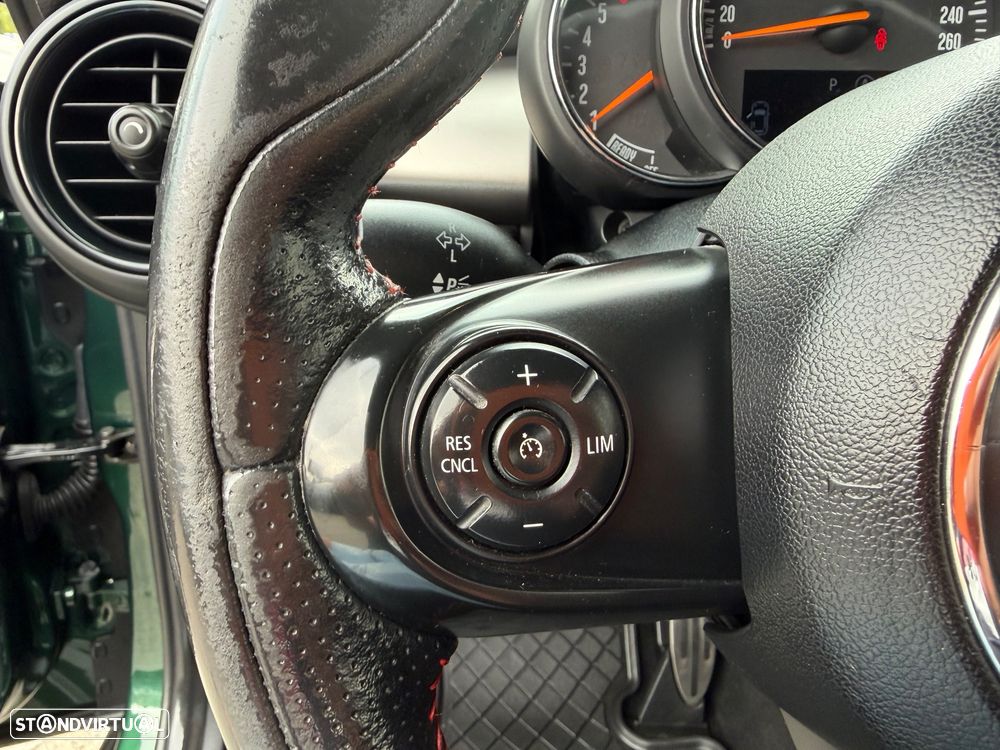 MINI 3 Portas Cooper D Auto - 21