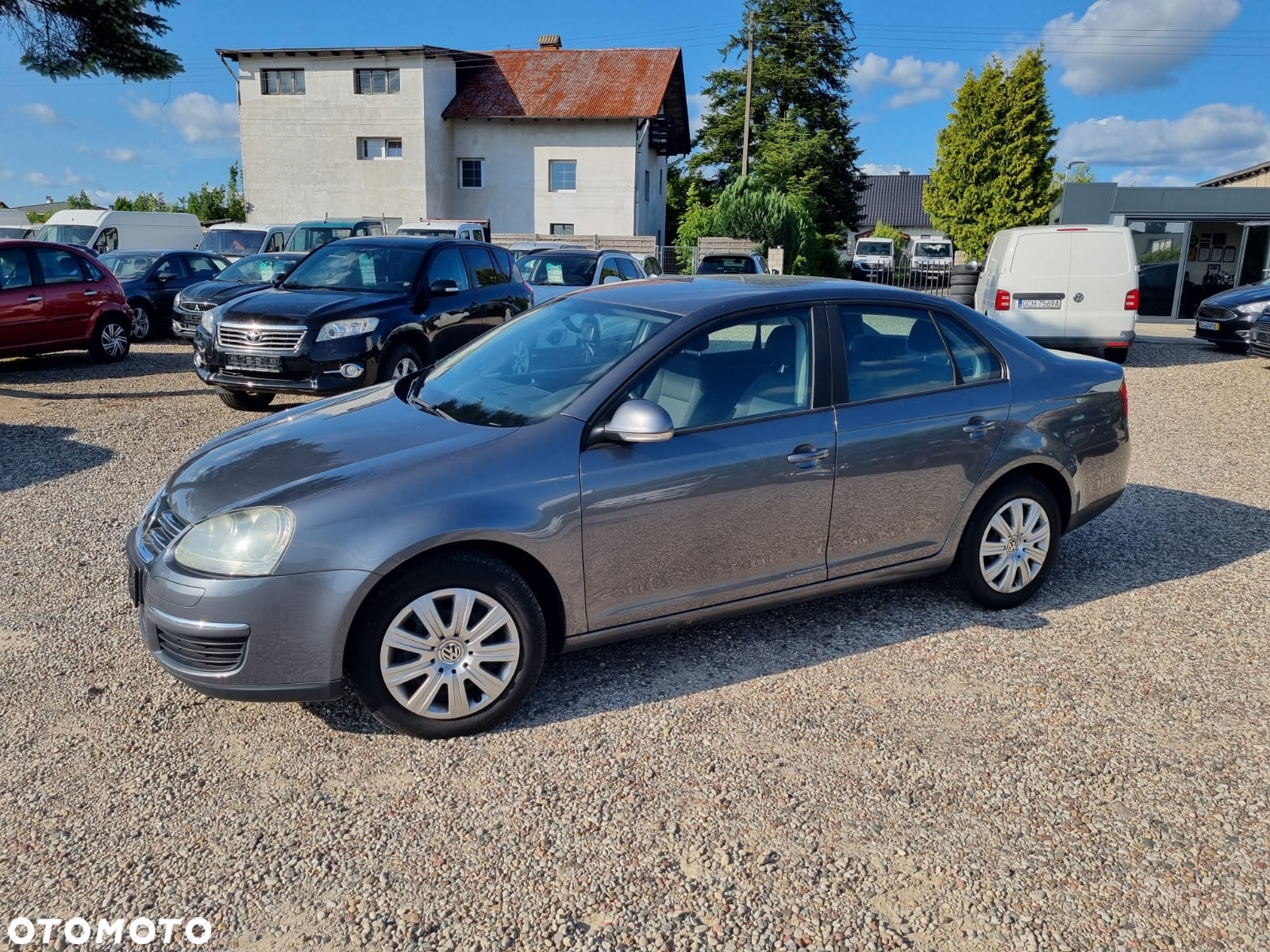 Volkswagen Jetta - 12
